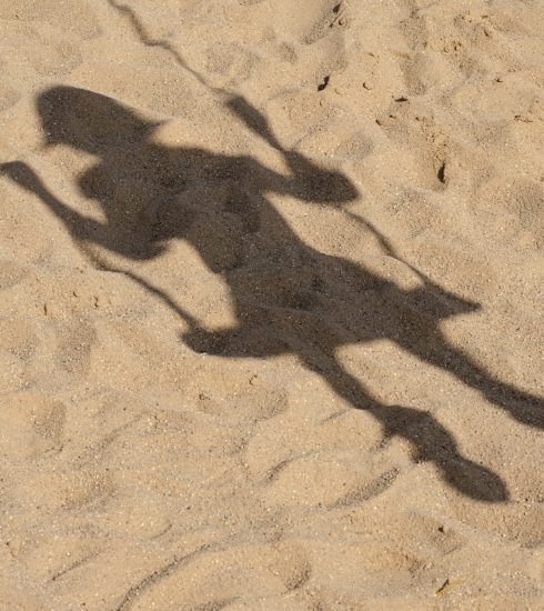 Sand Shadow Swing Child Playground  - Kathas_Fotos / Pixabay