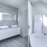 modern minimalist bathroom, bath, bathtub